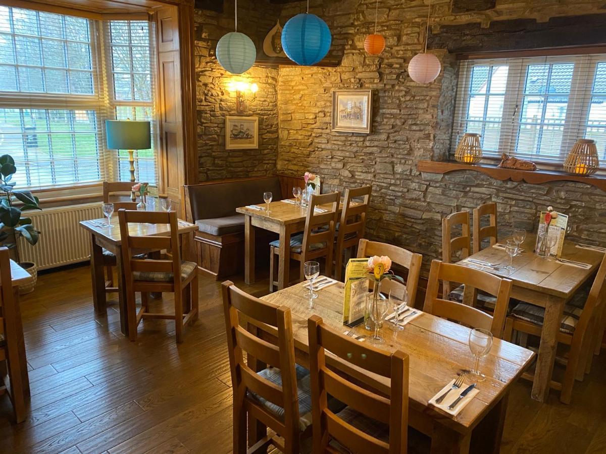 Castle Inn Knighton  Exteriér fotografie