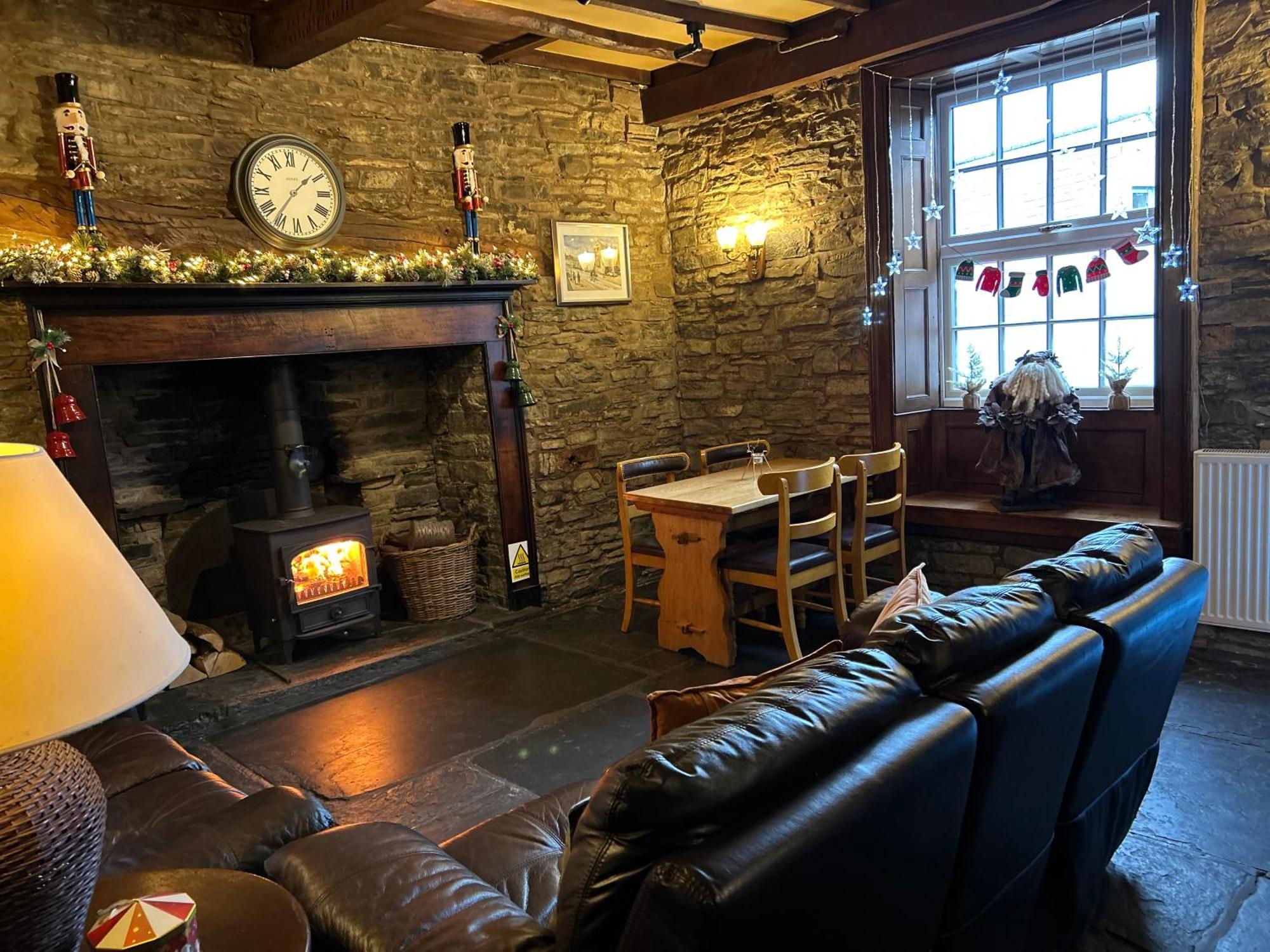 Castle Inn Knighton  Exteriér fotografie